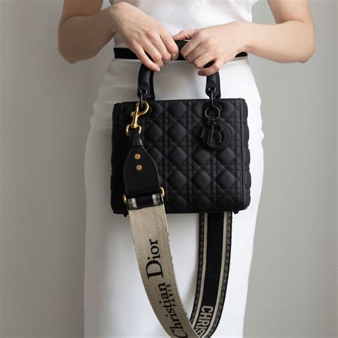 lady dior pouch black